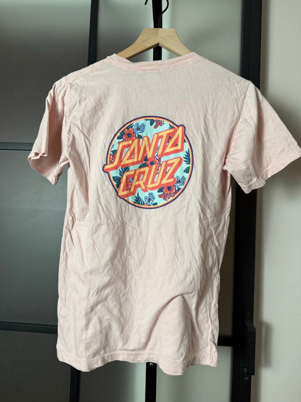 Santa Cruz Pink Tshirt Women's Size Small